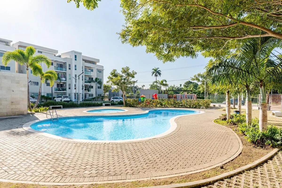 圣地亚哥洛斯卡巴Chic Urban Retreat With Pool, Gym, & Free Parking公寓 多米尼加共和国