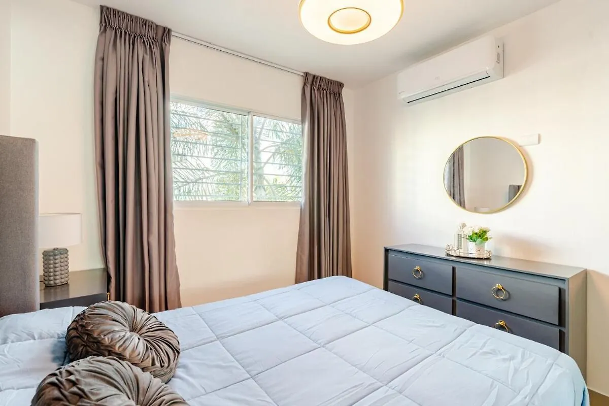 圣地亚哥洛斯卡巴Chic Urban Retreat With Pool, Gym, & Free Parking公寓 公寓 圣地亚哥洛斯卡巴