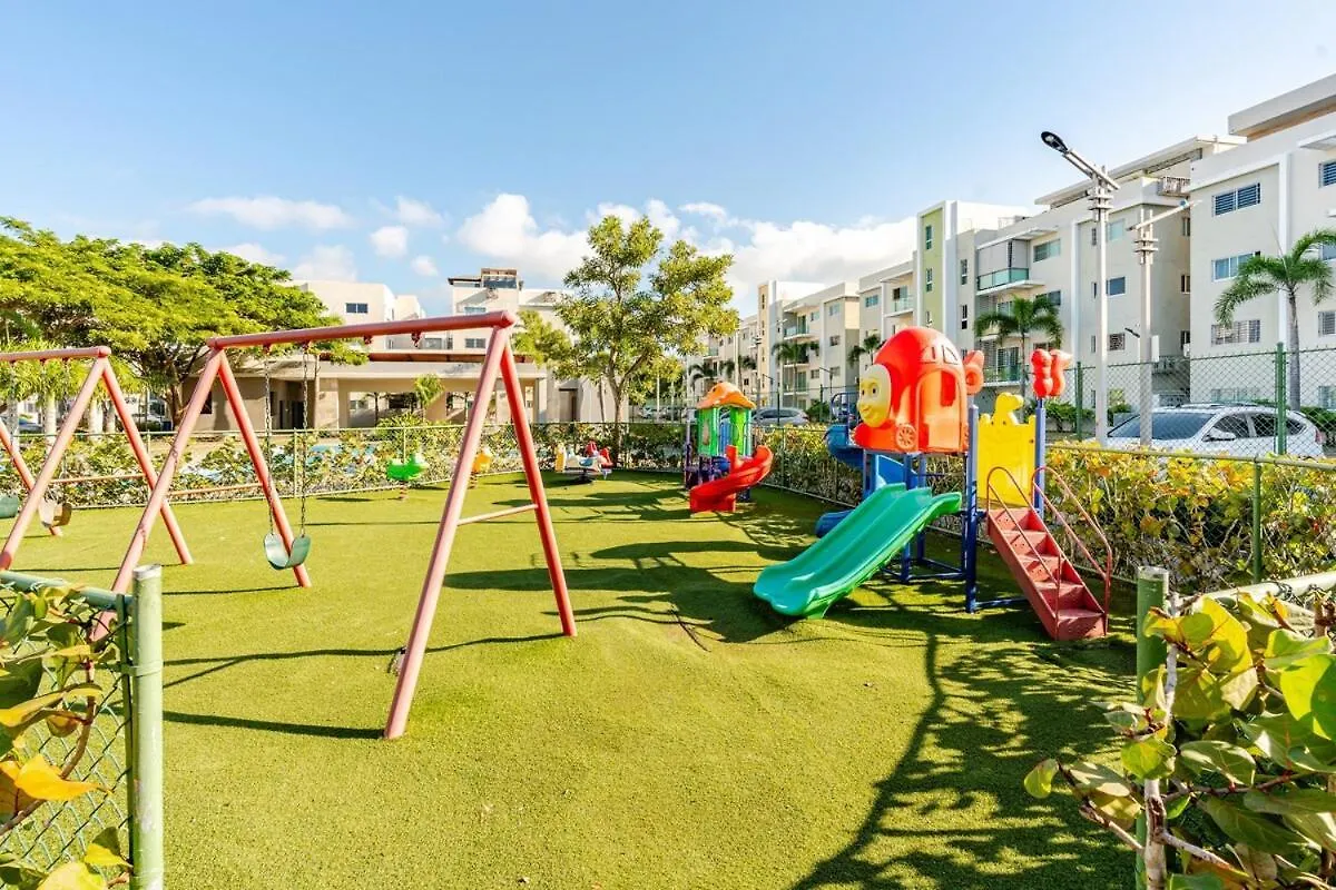 圣地亚哥洛斯卡巴Chic Urban Retreat With Pool, Gym, & Free Parking公寓 圣地亚哥洛斯卡巴